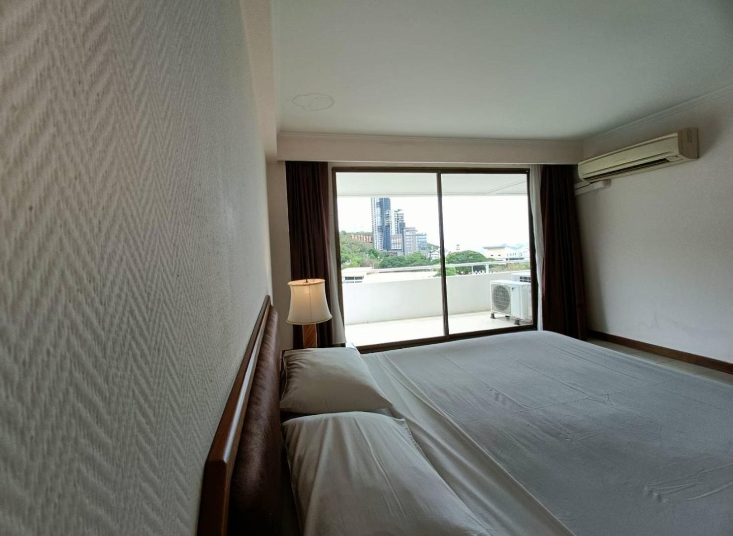 The Monaco โรงแรม 3*