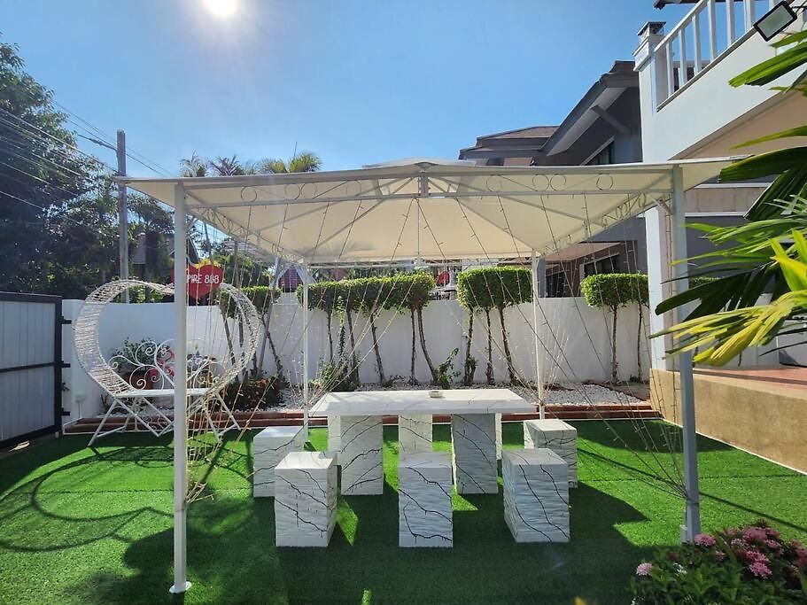 D34长住优惠房-芭提雅市中心高端4间卧室泳池别墅 วิลล่า Pattaya