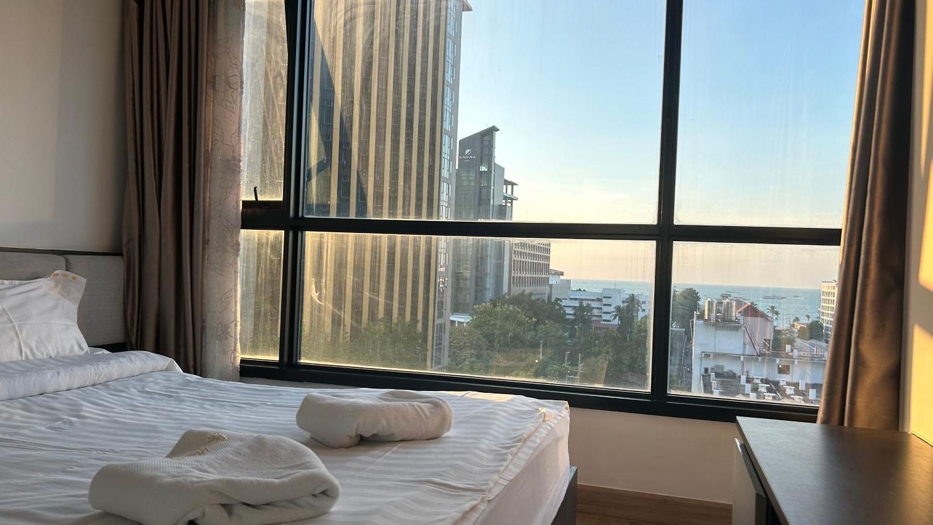 The Base By Leya อพาร์ทเม้น Pattaya