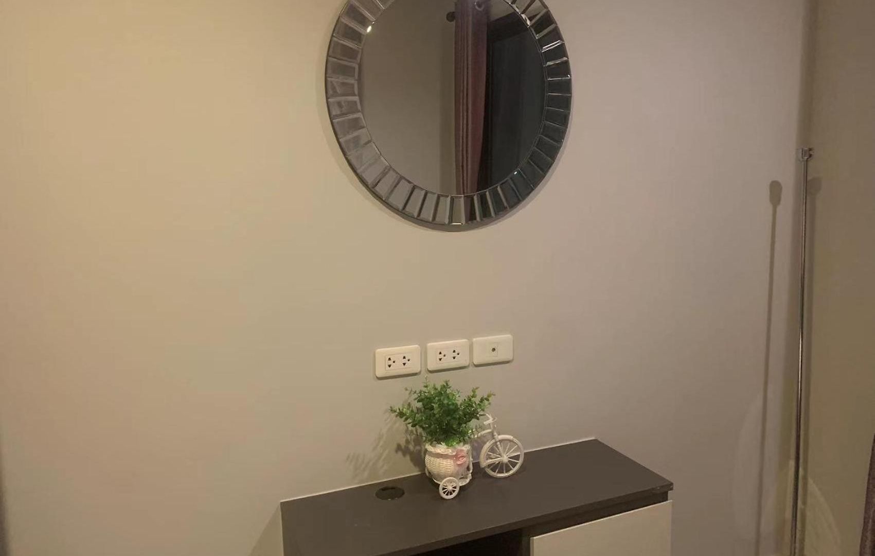 Apartment 泰国芭提雅thebase无边游泳池公寓