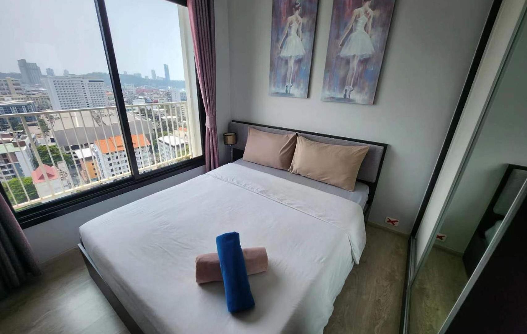 泰国芭提雅thebase无边游泳池公寓 Apartment