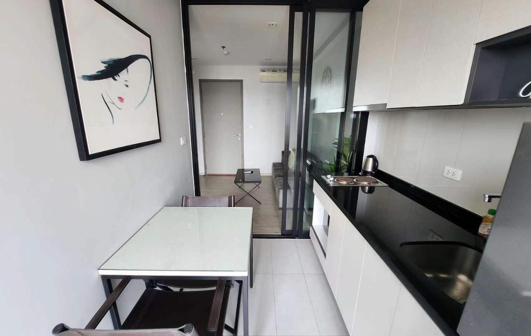 Apartment 泰国芭提雅thebase无边游泳池公寓 Pattaya