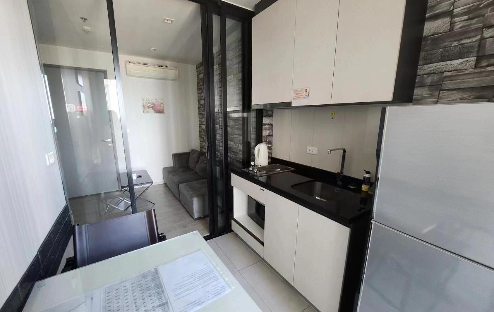 泰国芭提雅thebase无边游泳池公寓 Apartment *