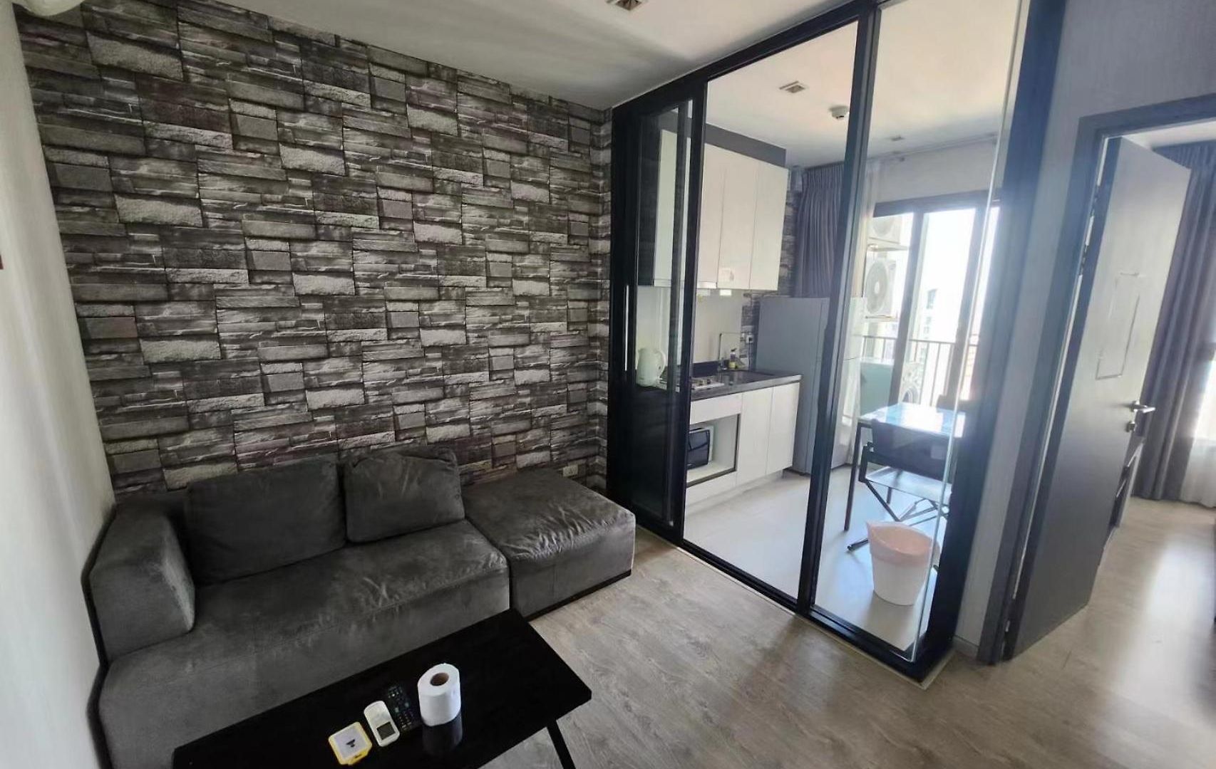 Apartment 泰国芭提雅thebase无边游泳池公寓