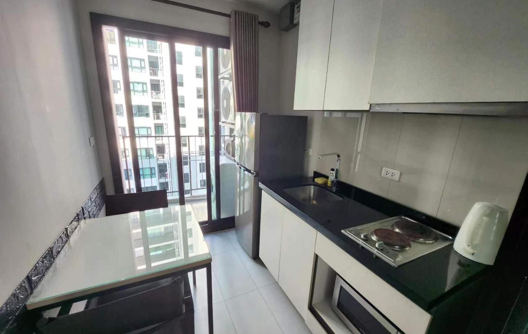 Infinity Pool One Bedroom Apartment *
