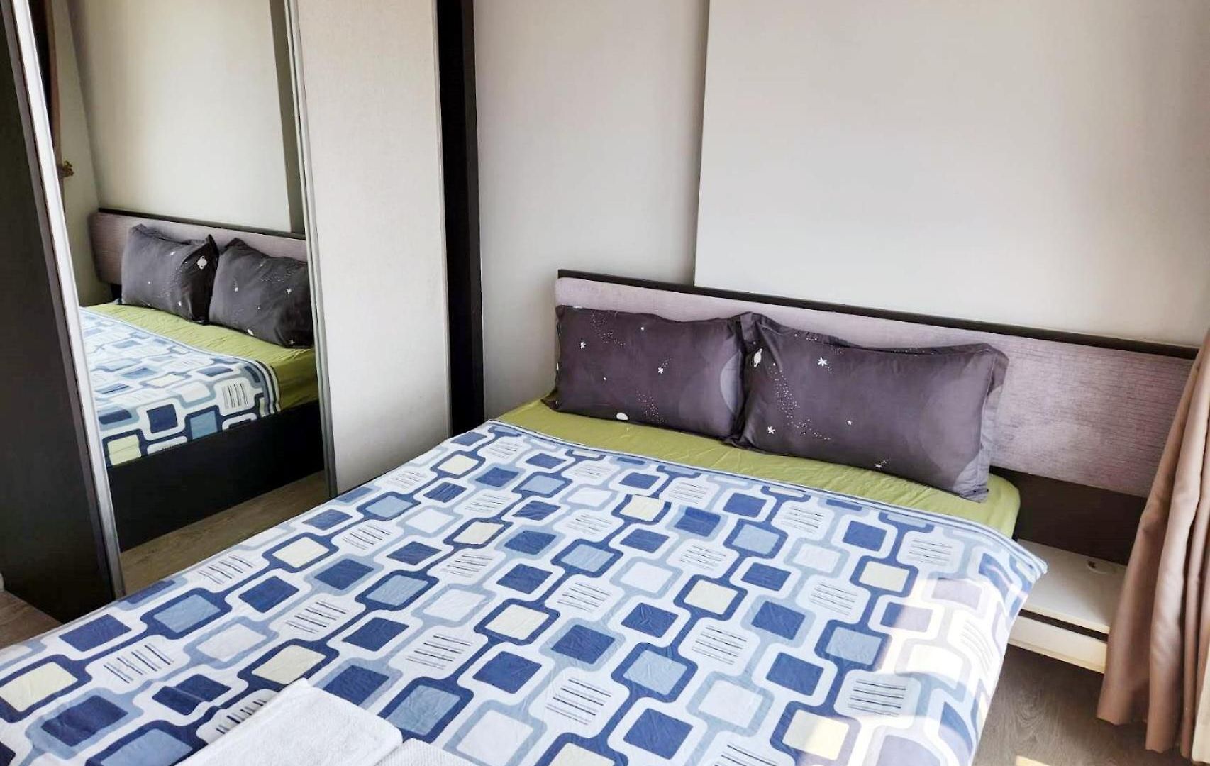 芭提雅双人精品公寓无边游泳池thebase中央基地 Apartment
