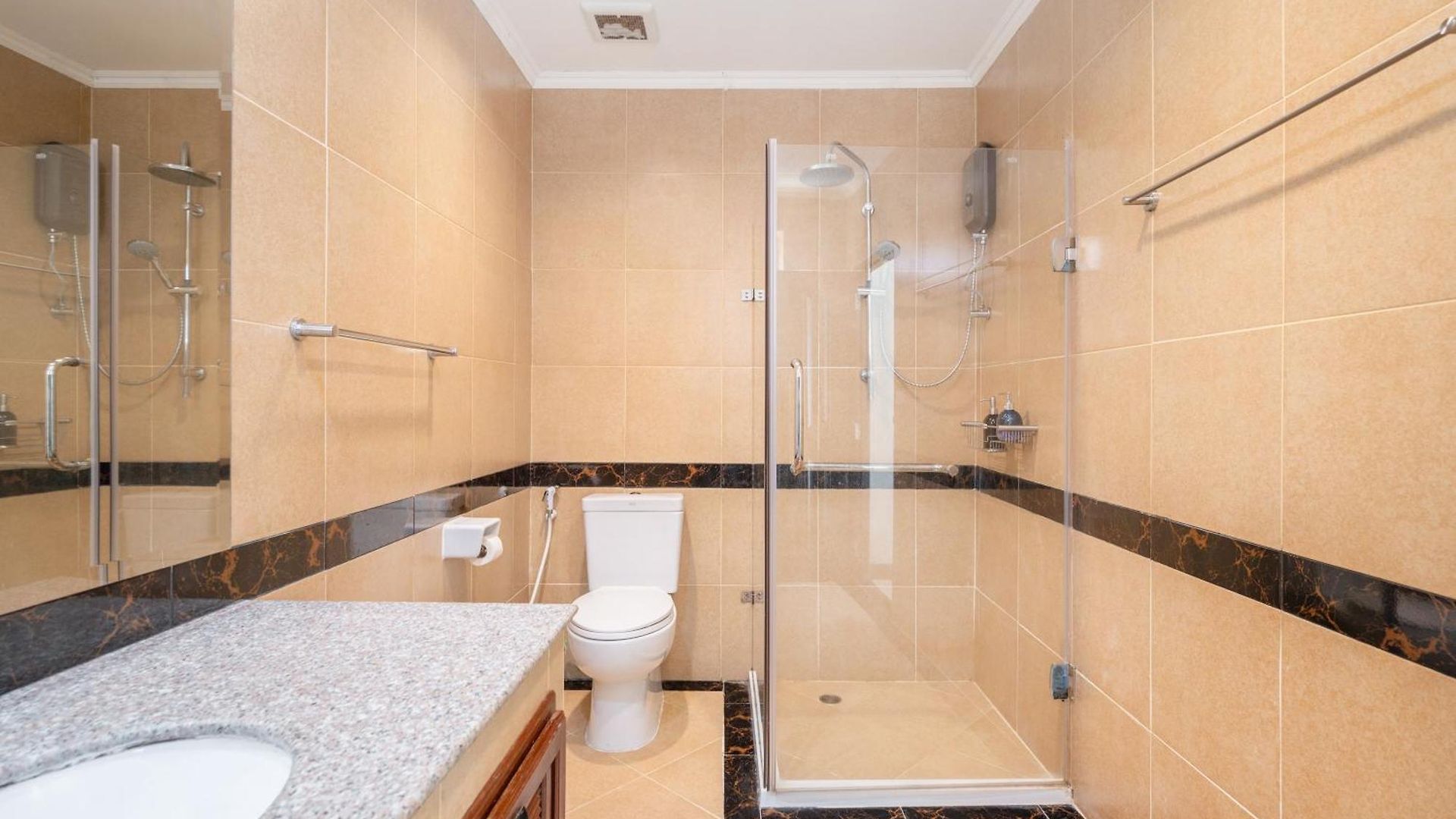 5 Mins Walk Coastal 3 Bdr Private Pool Villa