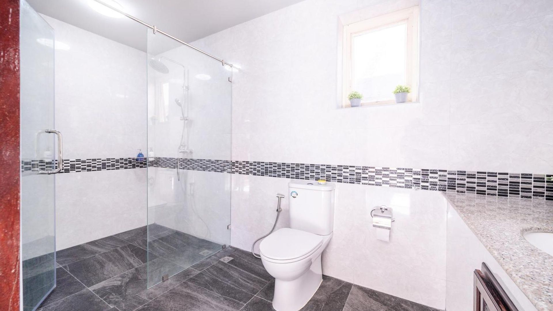 5 Mins Walk Coastal 3 Bdr Private Pool Villa