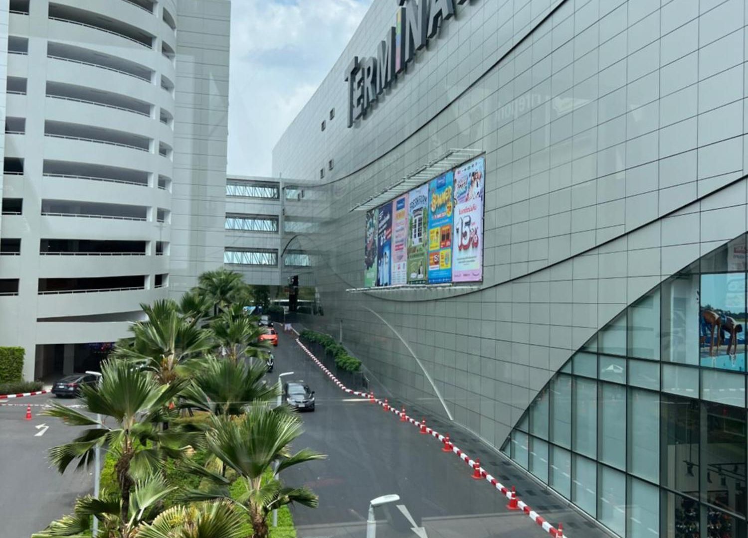 Wong Amat Luxury Condo--private * Pattaya