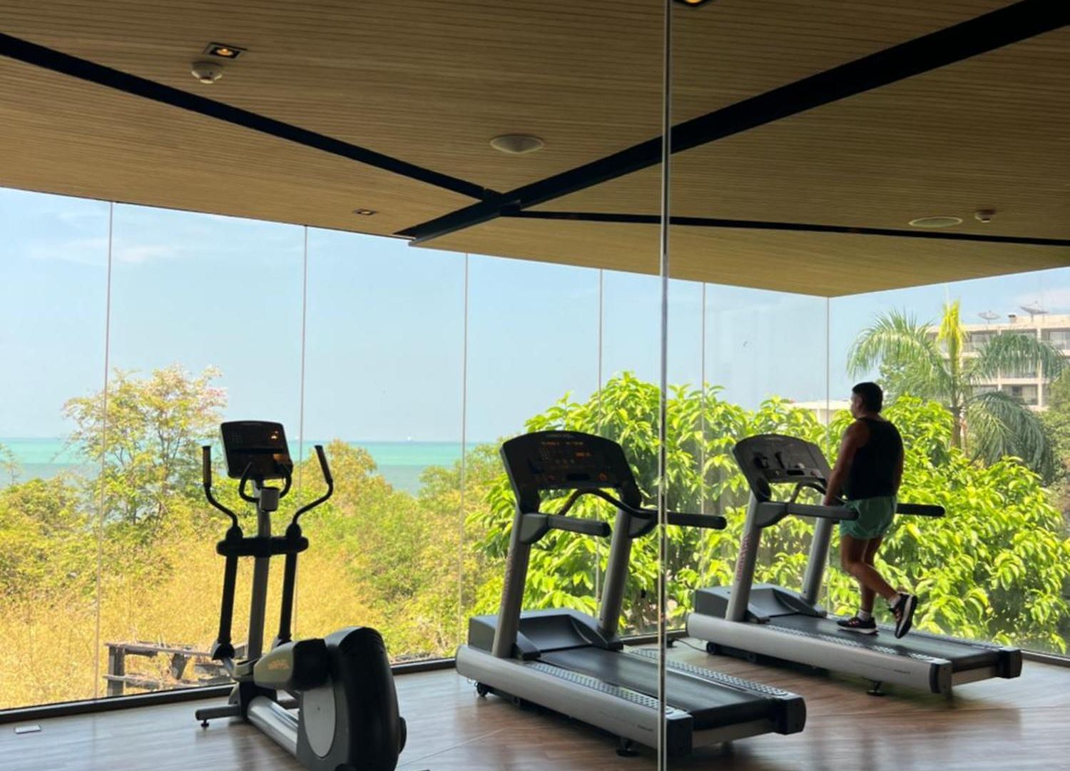 Wong Amat Luxury Condo--private Pattaya