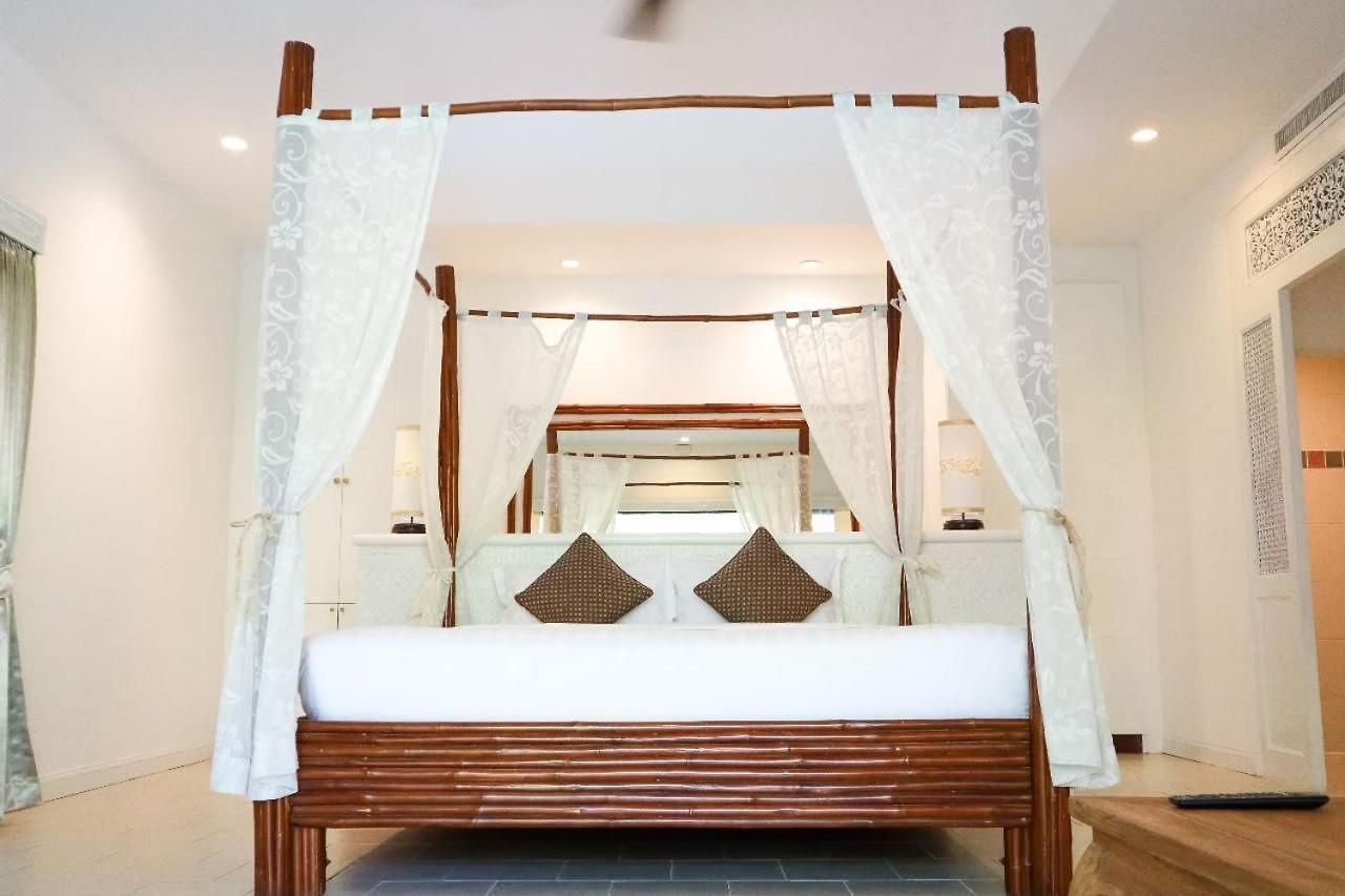โรงแรม Raya Private Pool Pattaya