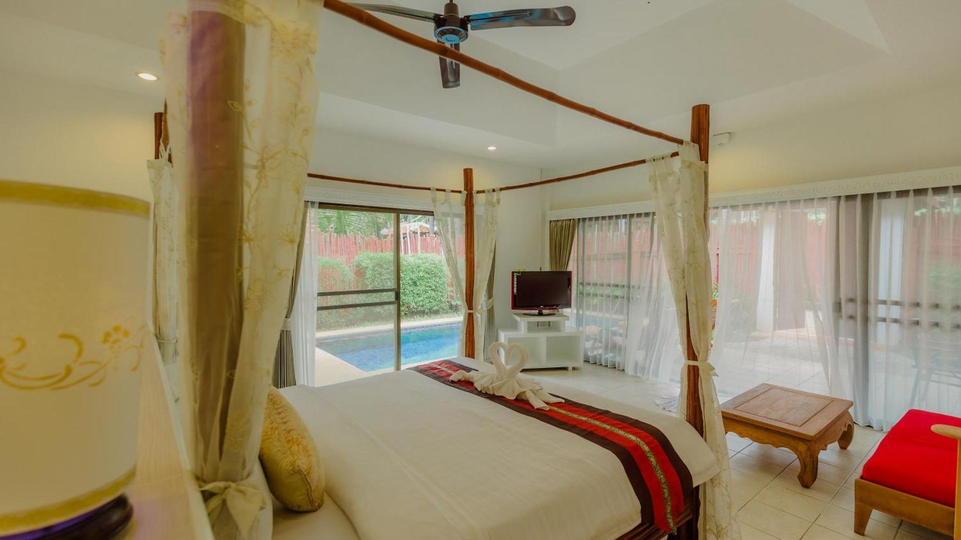 Raya Private Pool * Pattaya