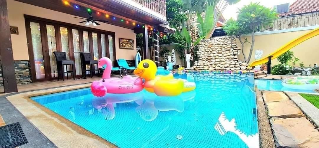 Rosewood Bali Style Pool 2 วิลล่า Pattaya