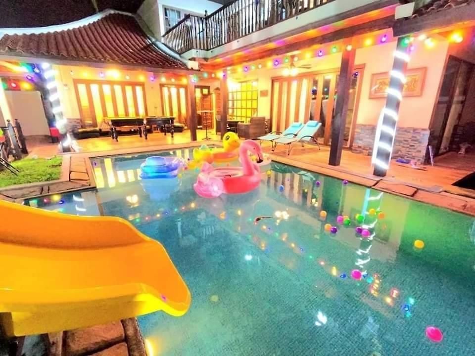 Rosewood Bali Style Pool 2