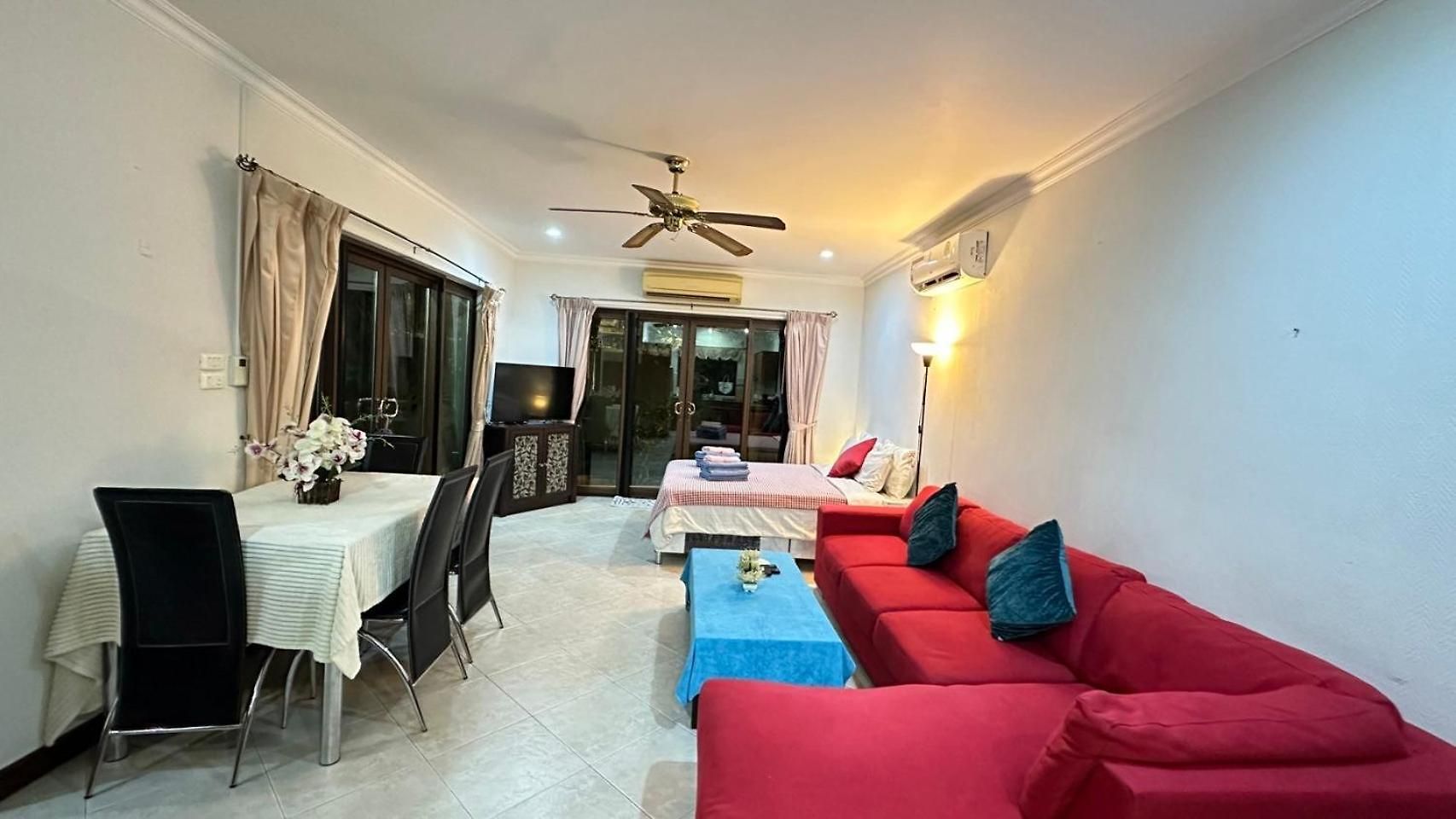 Luxury Semi-2bd Pool Near & Walking Street * Pattaya