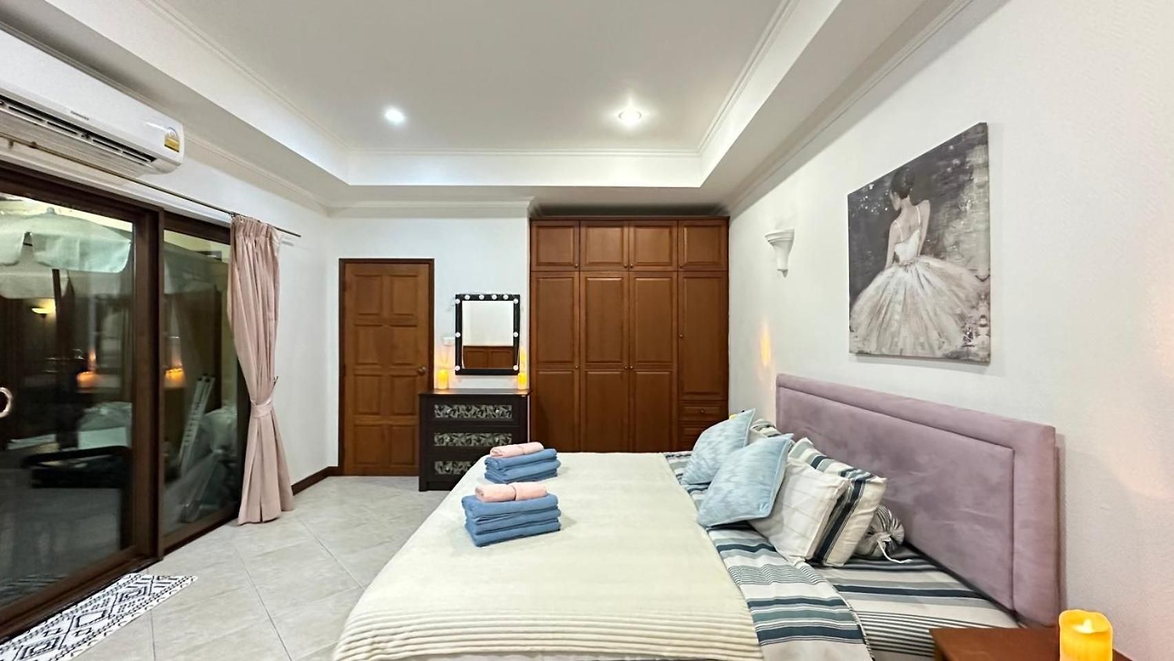 Luxury Semi-2bd Pool Near & Walking Street *