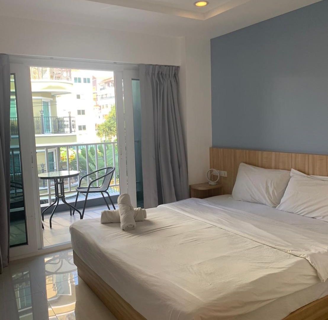 อพาร์ทเม้น New Circle Phratamnak Pattaya