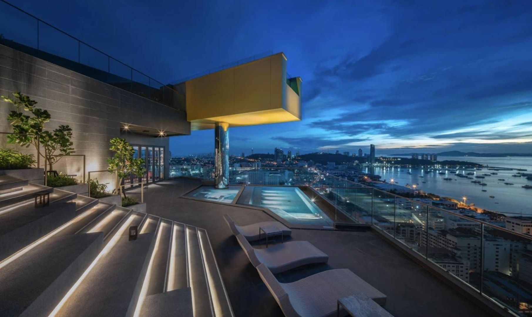Edge Pattaya, Luxury Place, High Speed Internet * Pattaya