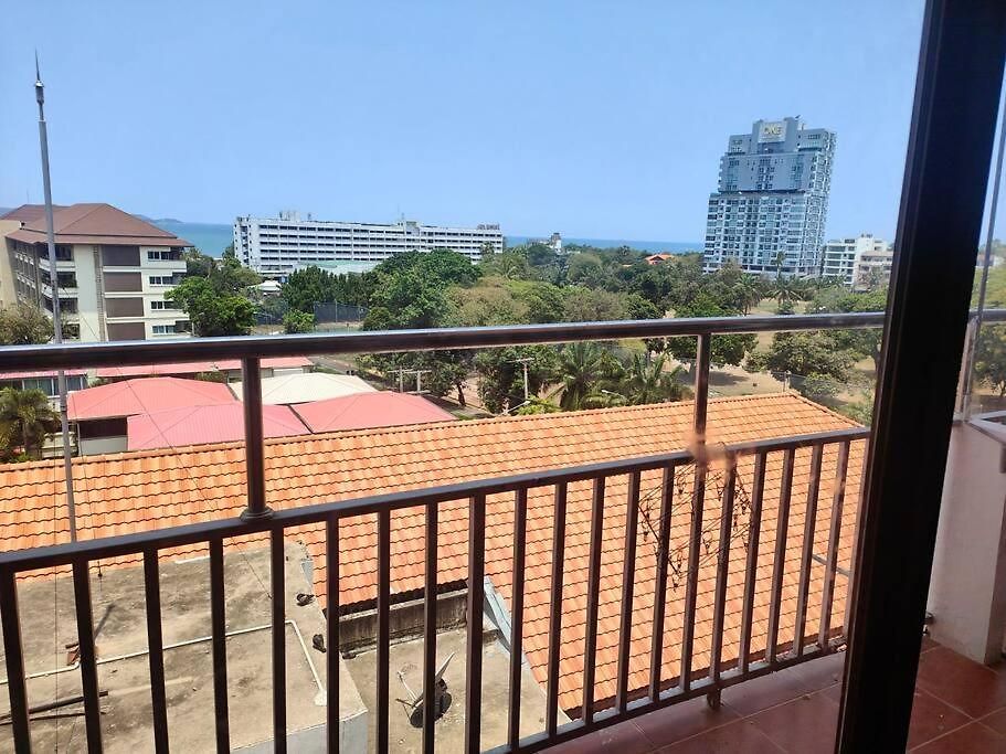 Sombat Seaview 1 Bedroom 71 * Pattaya