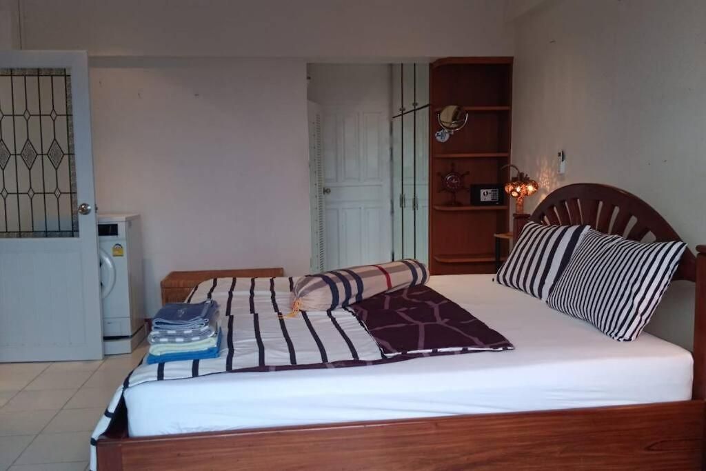 อพาร์ทเม้น Sombat Seaview 1 Bedroom 71 *