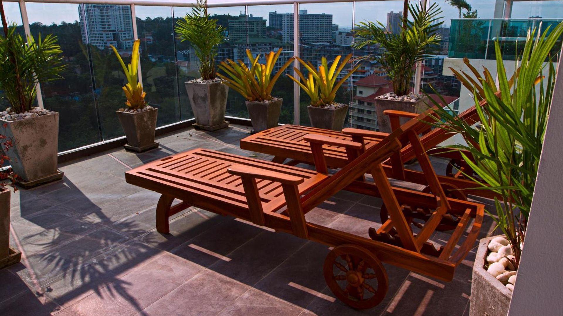 Penthouse With Great View *