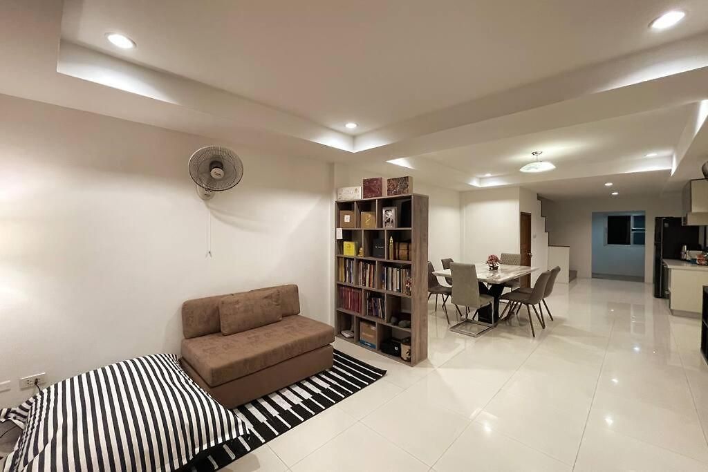 Cozy&beach House-2brs, Beach, Walking St, Pier * Pattaya
