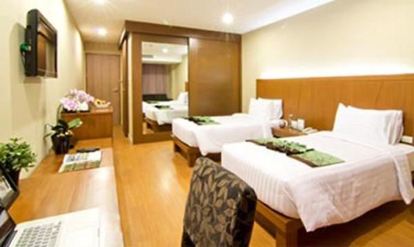 Hotel The 