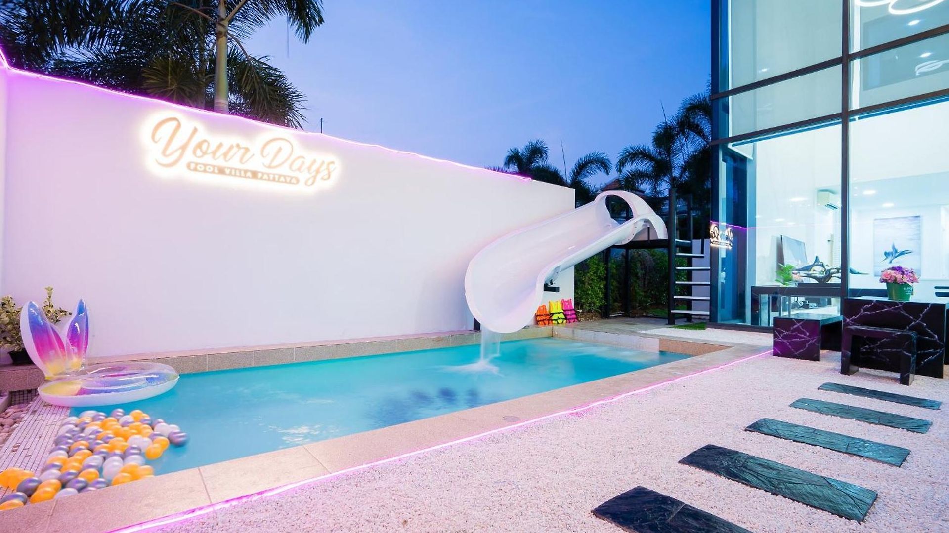 Villa Your Days Pool