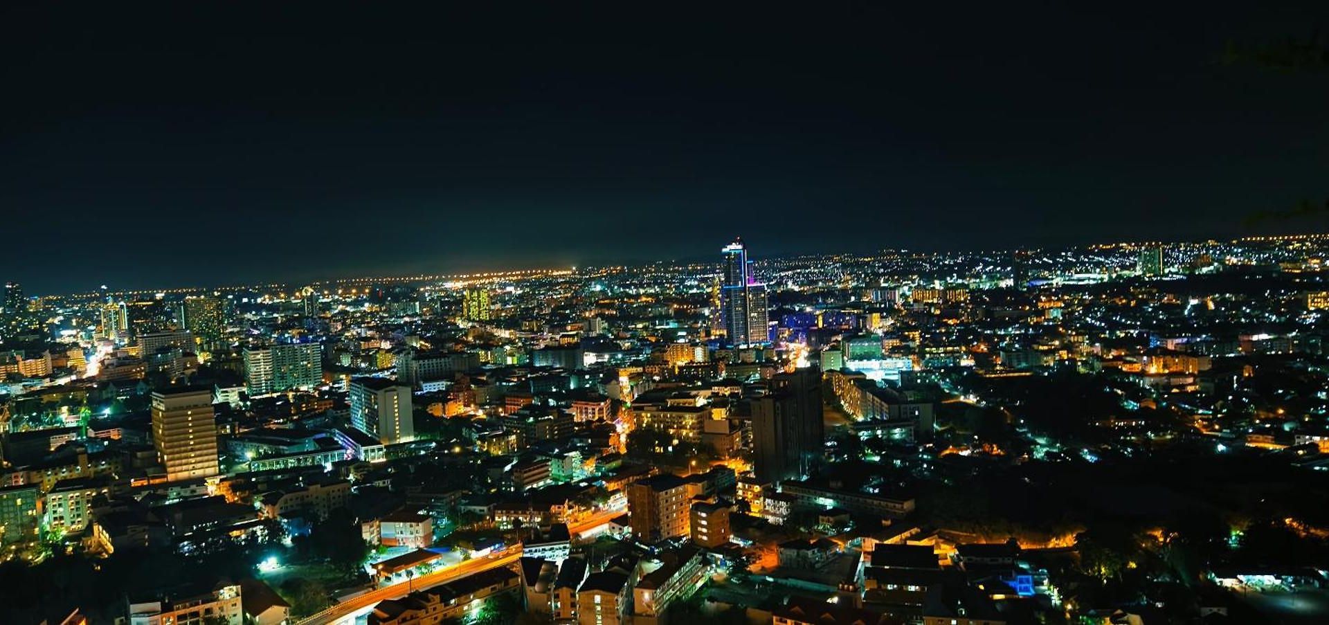 Unixx Delux View Near Walking Street Pattaya