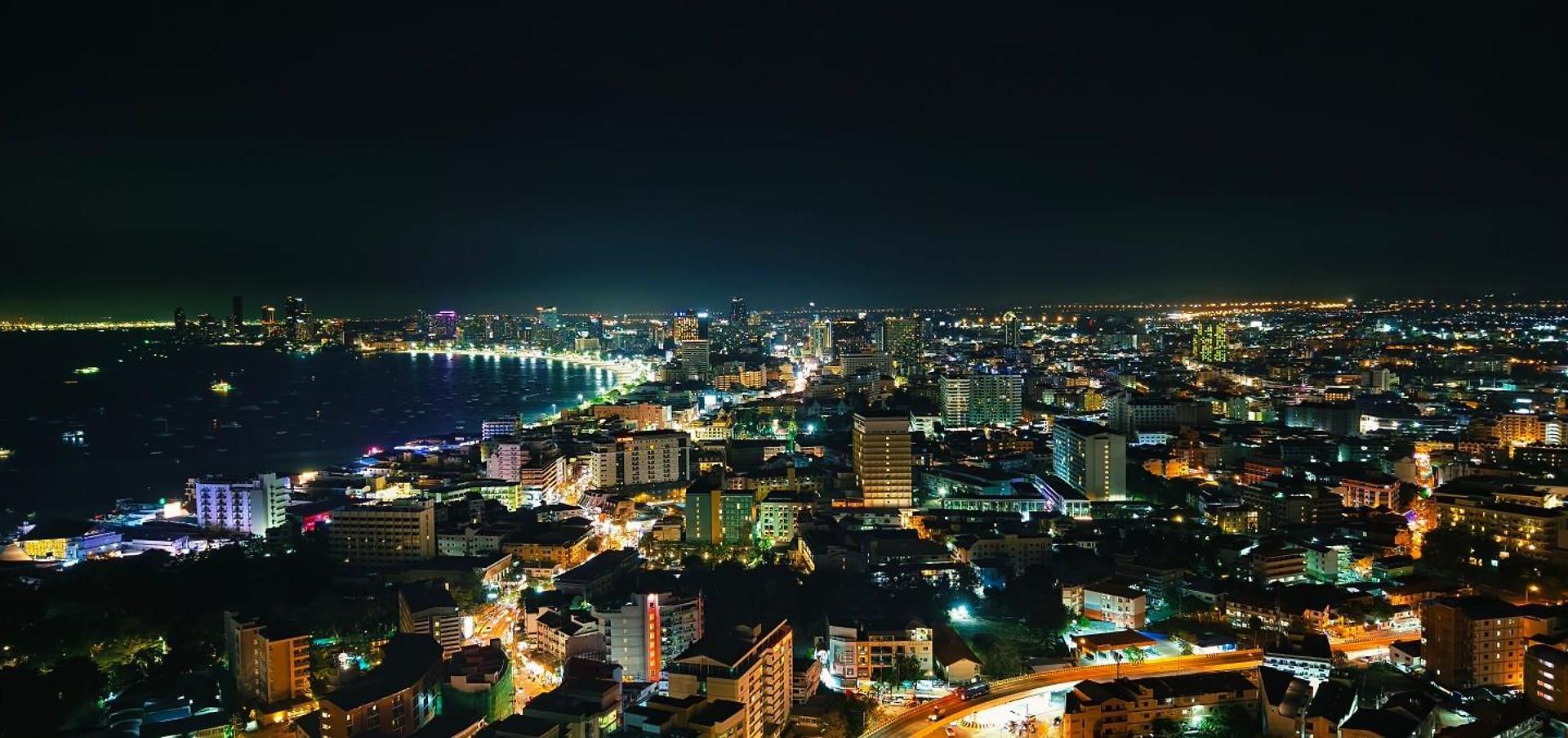 อพาร์ทเม้น Unixx Delux View Near Walking Street Pattaya