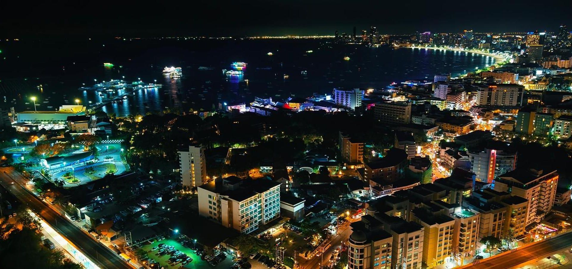 Unixx Delux View Near Walking Street Pattaya