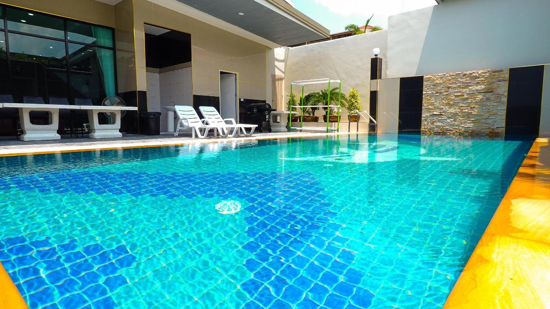 Pool วิลล่า Pattaya