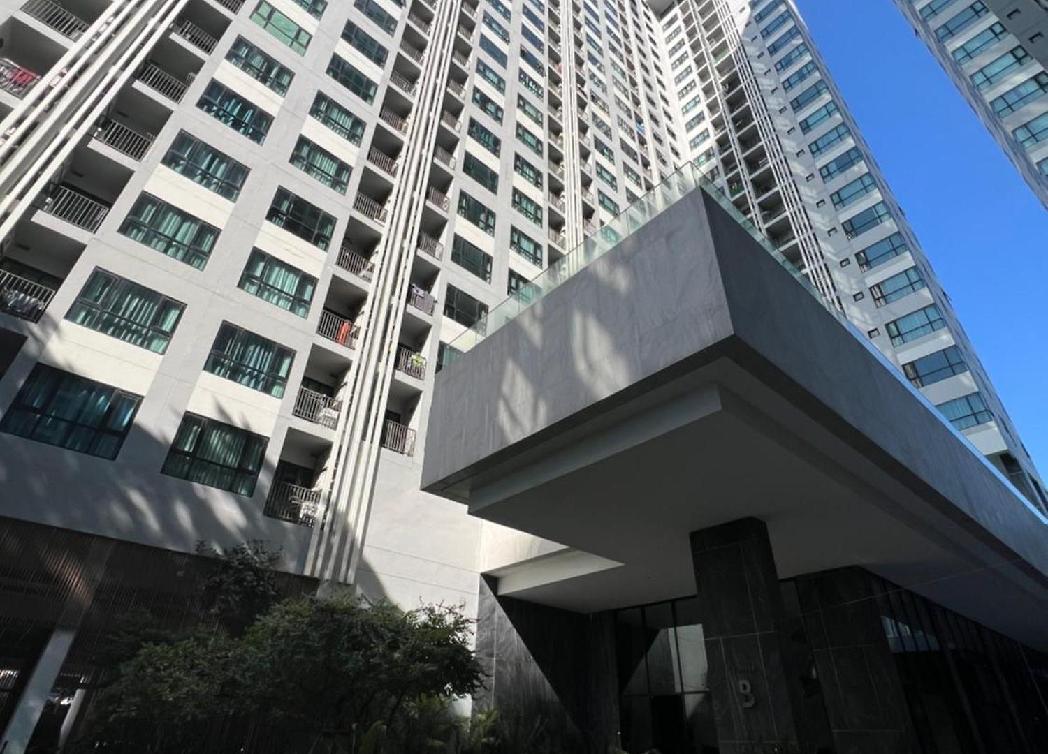 อพาร์ทเม้น 秘狗公寓the Base