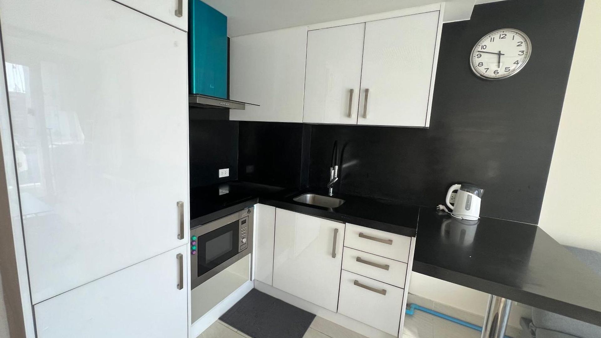 秘狗公寓grand Avenue Apartment Pattaya