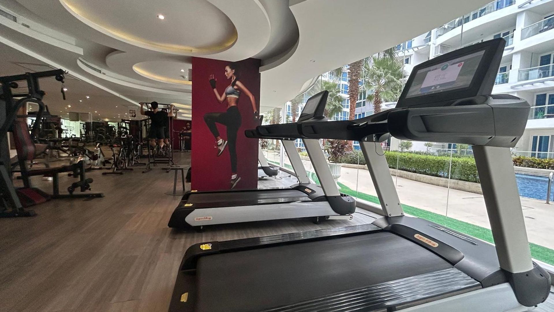 秘狗公寓grand Avenue Pattaya