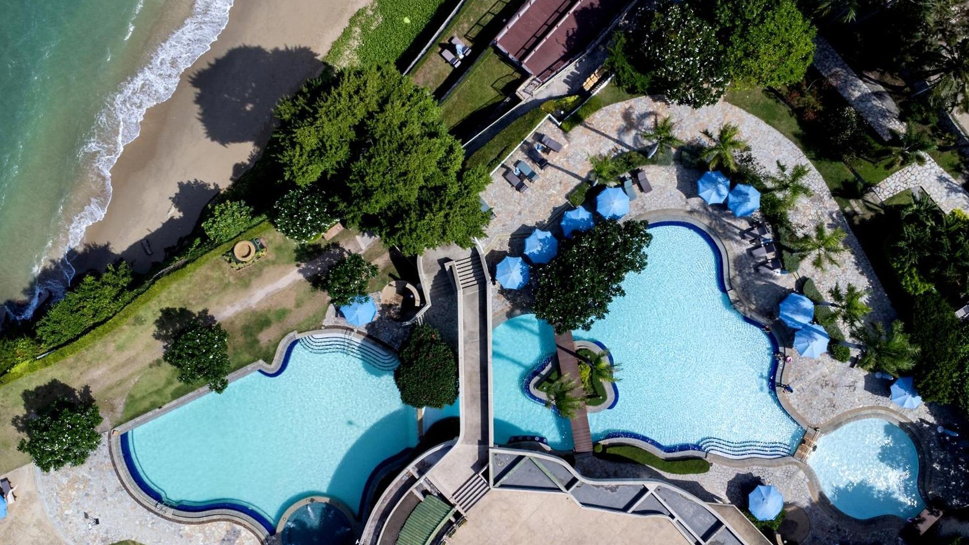 Dusit Thani รีสอร์ท