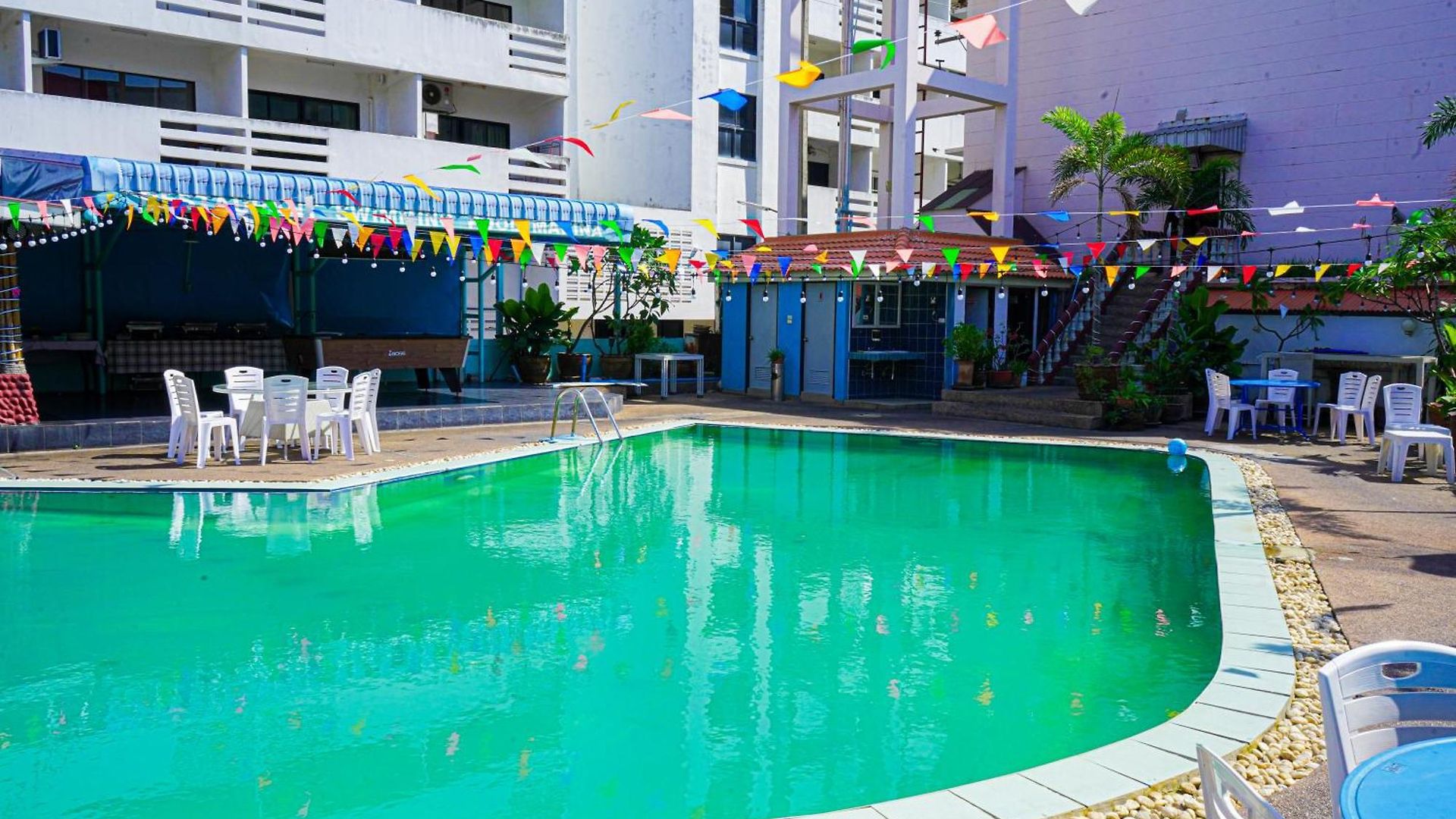 Marine Paradise Encore อพาร์ตโฮเทล Pattaya