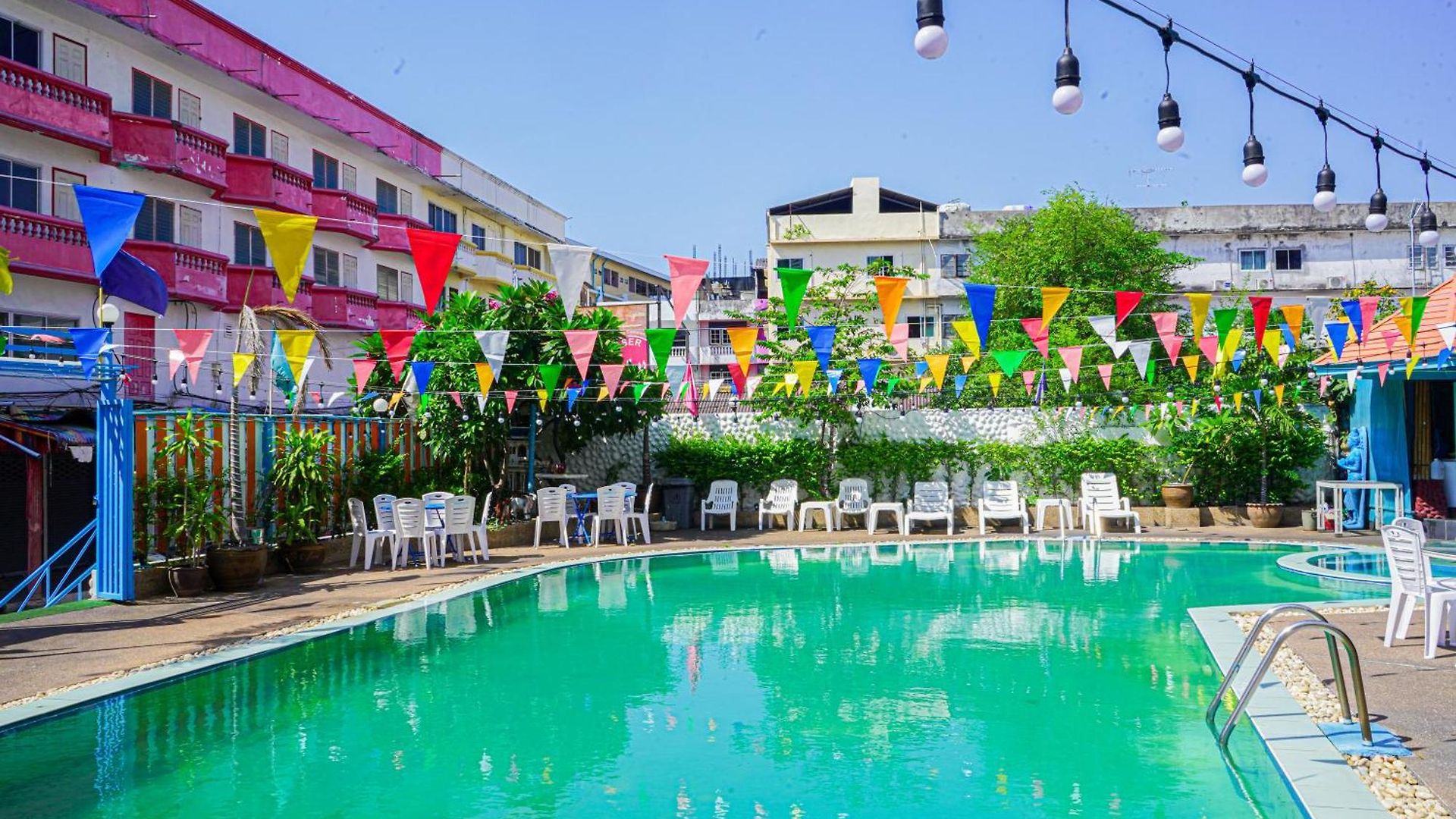 Marine Paradise Encore อพาร์ตโฮเทล Pattaya