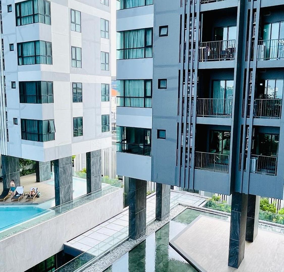 The Base 100 By Numam * Pattaya