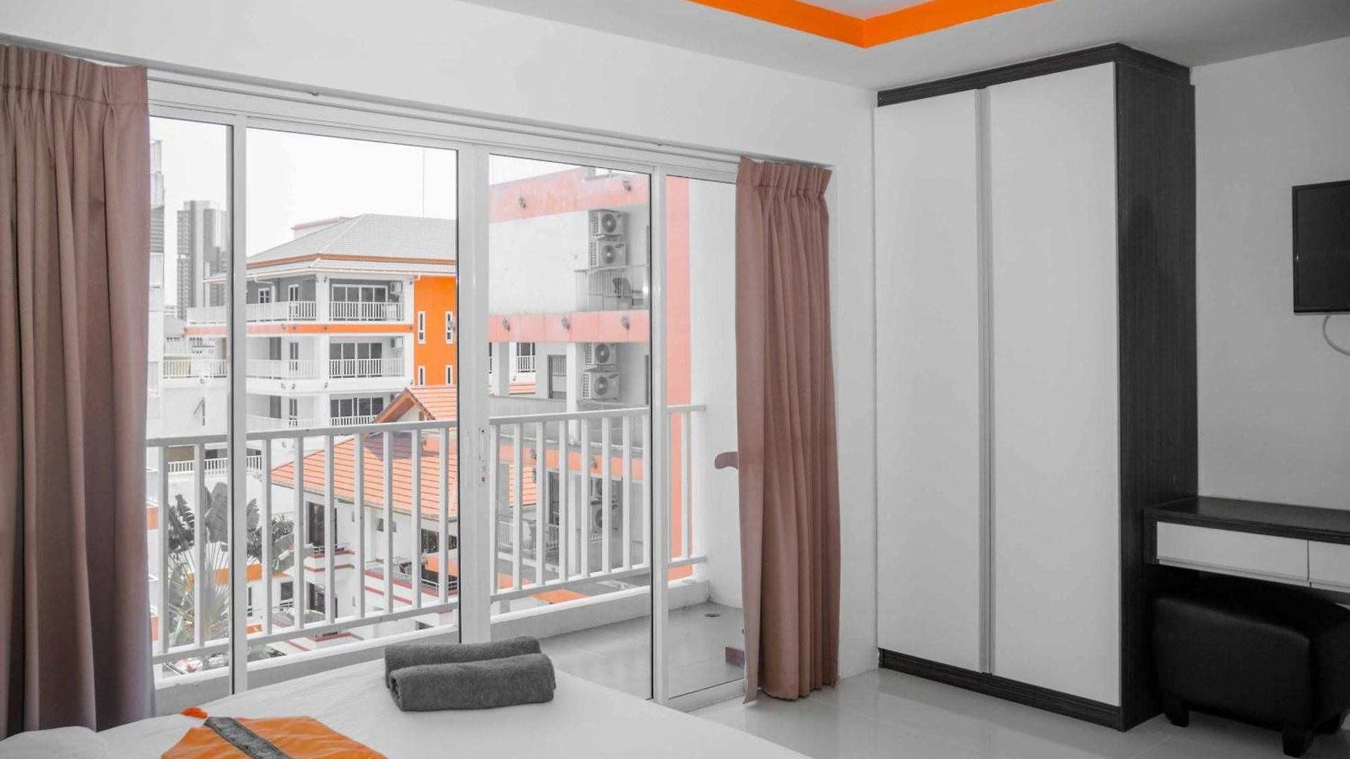 New Nordic Vip 3 By Apartwell Pattaya