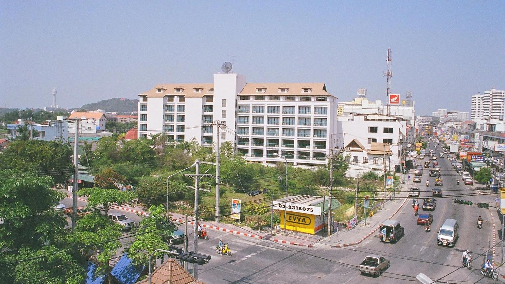 Diamond Place โรงแรม 3*