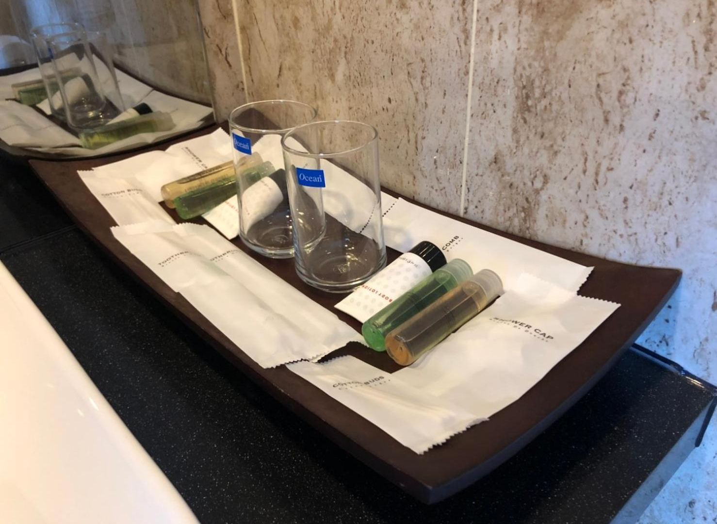 Luxury Business Suits In Grand Avenue By Estates Apartment *
