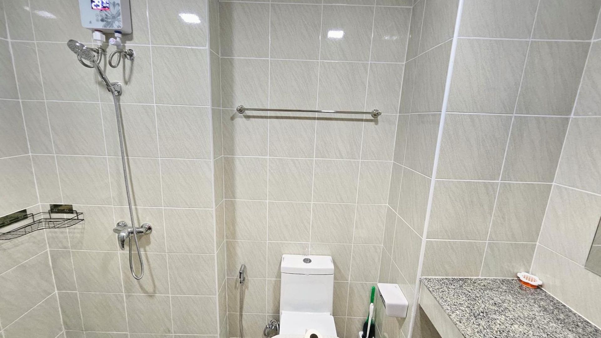 อพาร์ทเม้น View Talay 5 - Beachfront Ocean View - High Floor & Huge Pool *