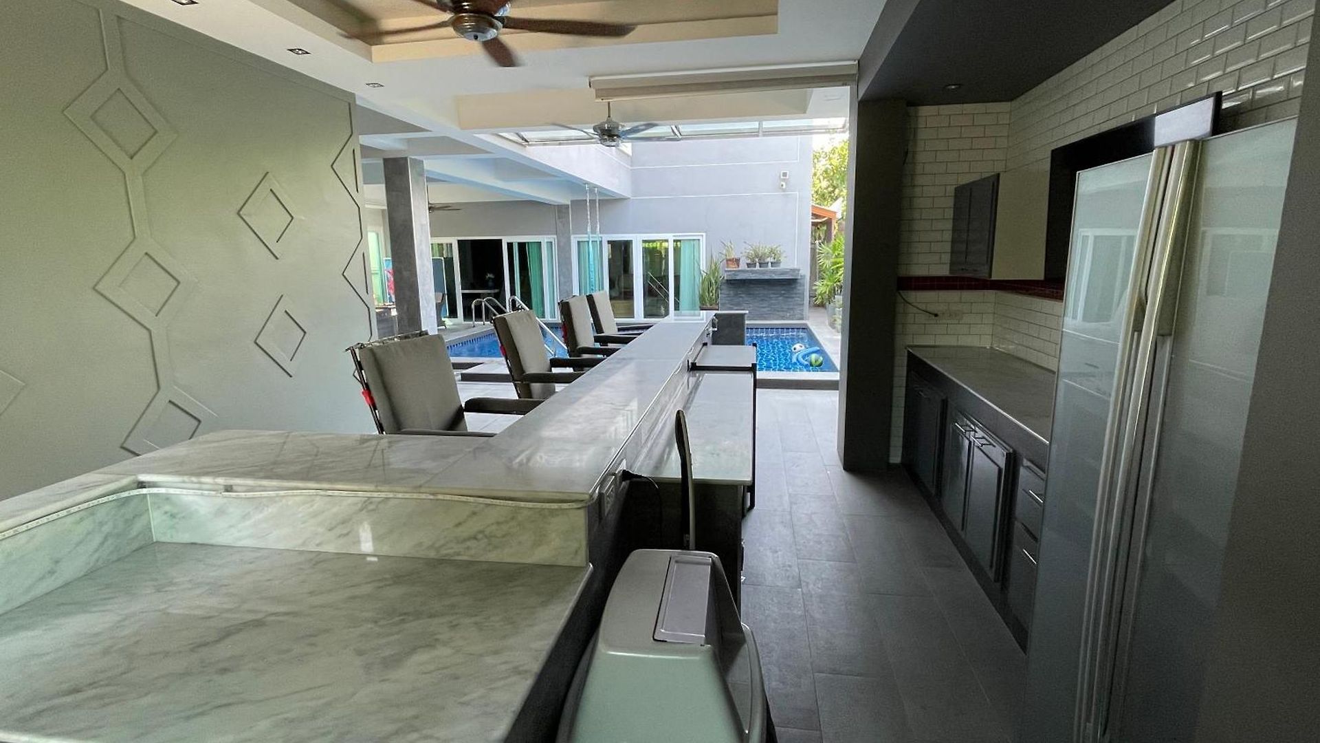 Michelle House Pool วิลล่า