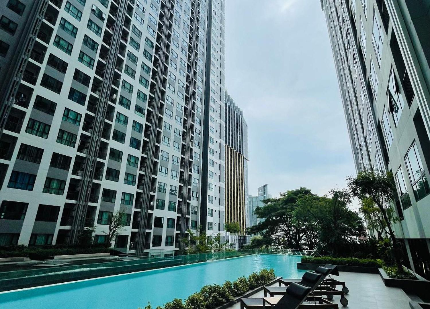 The Base 263 By Numam Pattaya