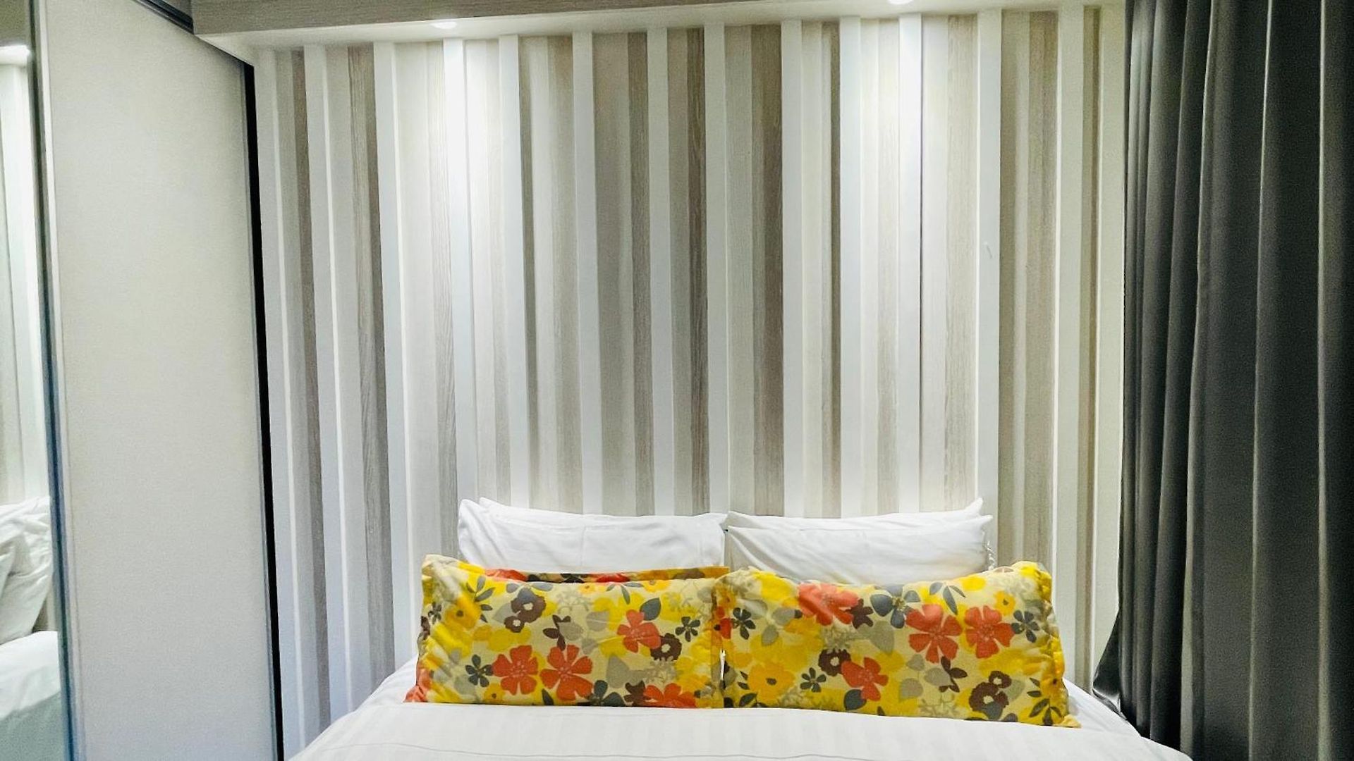 The Base 1098 By Numam * Pattaya