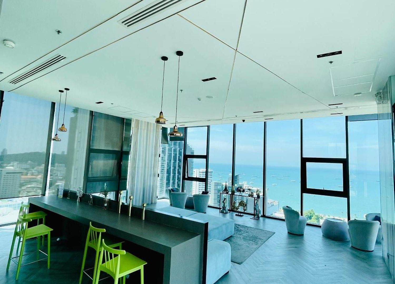 The Base 343 By Numam * Pattaya