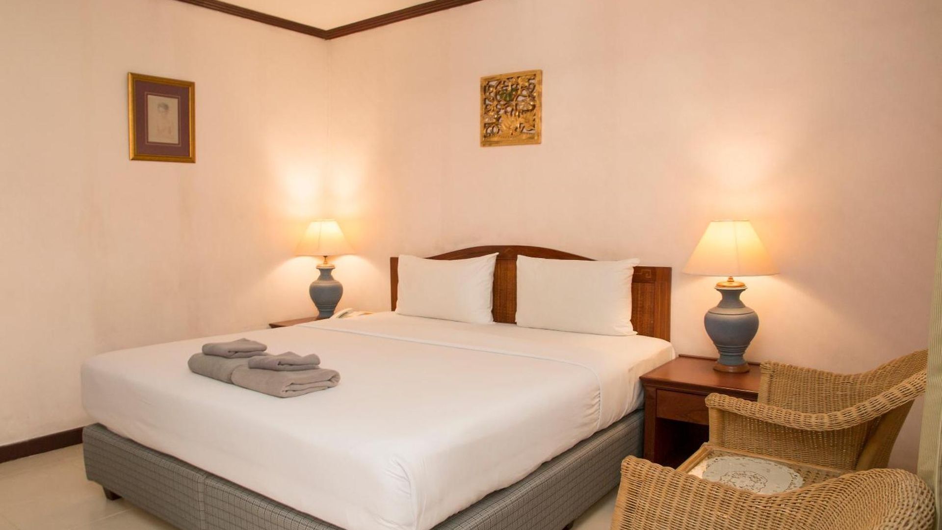 S Formally Sabai โรงแรม 3*