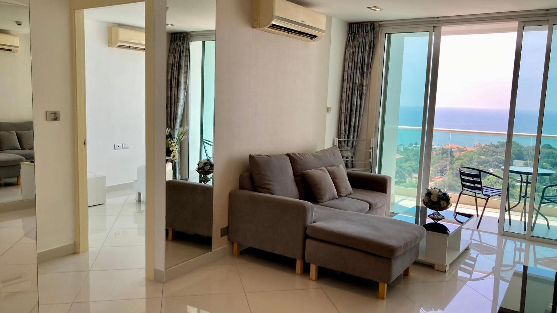 เดอะวิวอพาร์ทเมนต์ บาย พัทยา ซันนี่ เรนทัล * Pattaya
