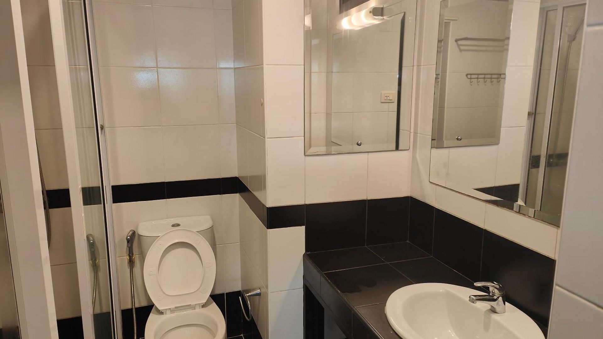 Jomtien Hill Pratamnak Apartment
